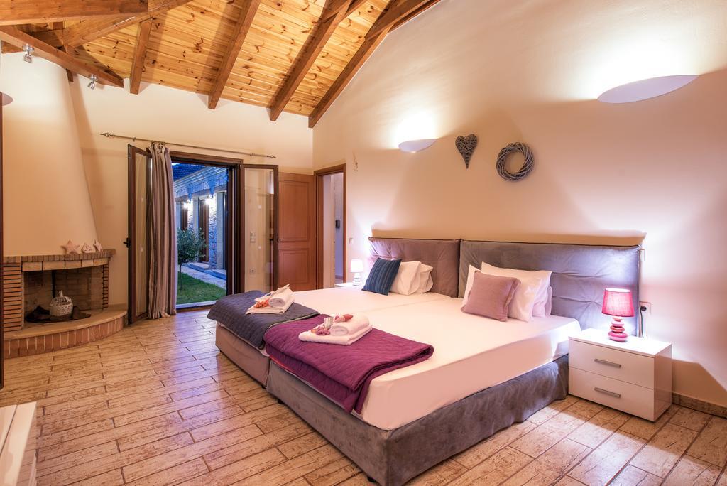 Astarte Villas - Kyveli Luxurious Private Villa Gaitani 部屋 写真