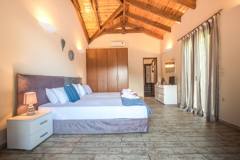 Astarte Villas - Kyveli Luxurious Private Villa Gaitani 部屋 写真