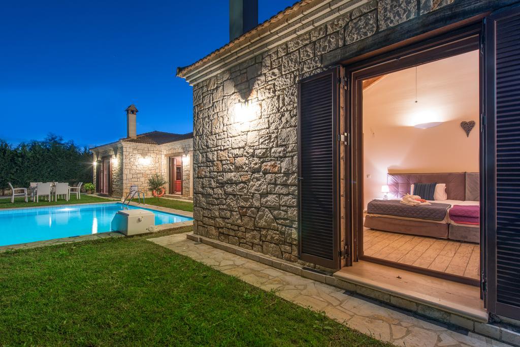 Astarte Villas - Kyveli Luxurious Private Villa Gaitani 部屋 写真